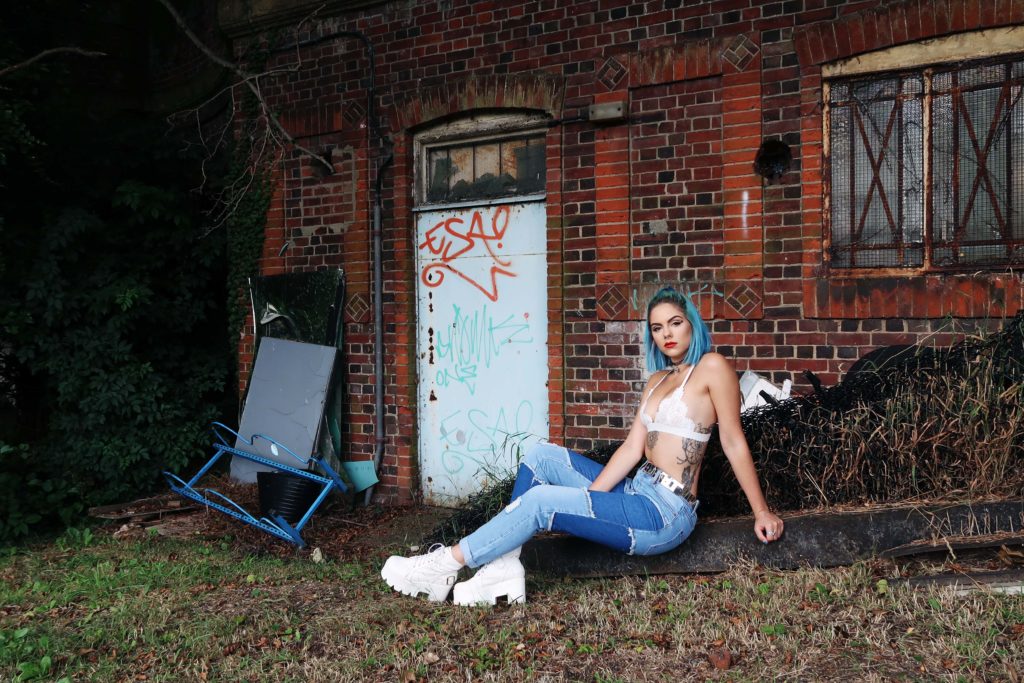 sophie hannah richardson styles lasula jeans