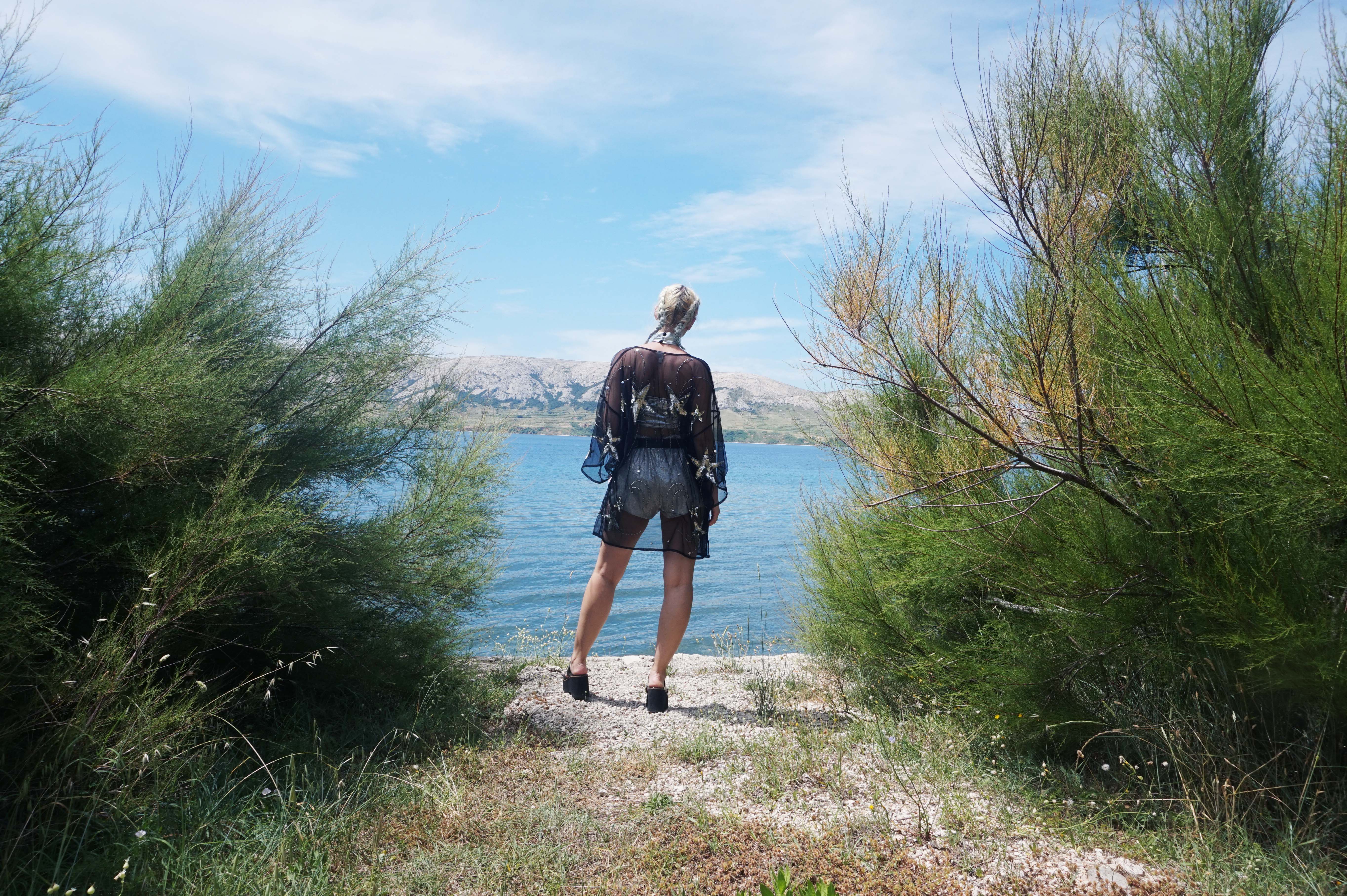 sophie hannah richardson wearing all silver by the sea