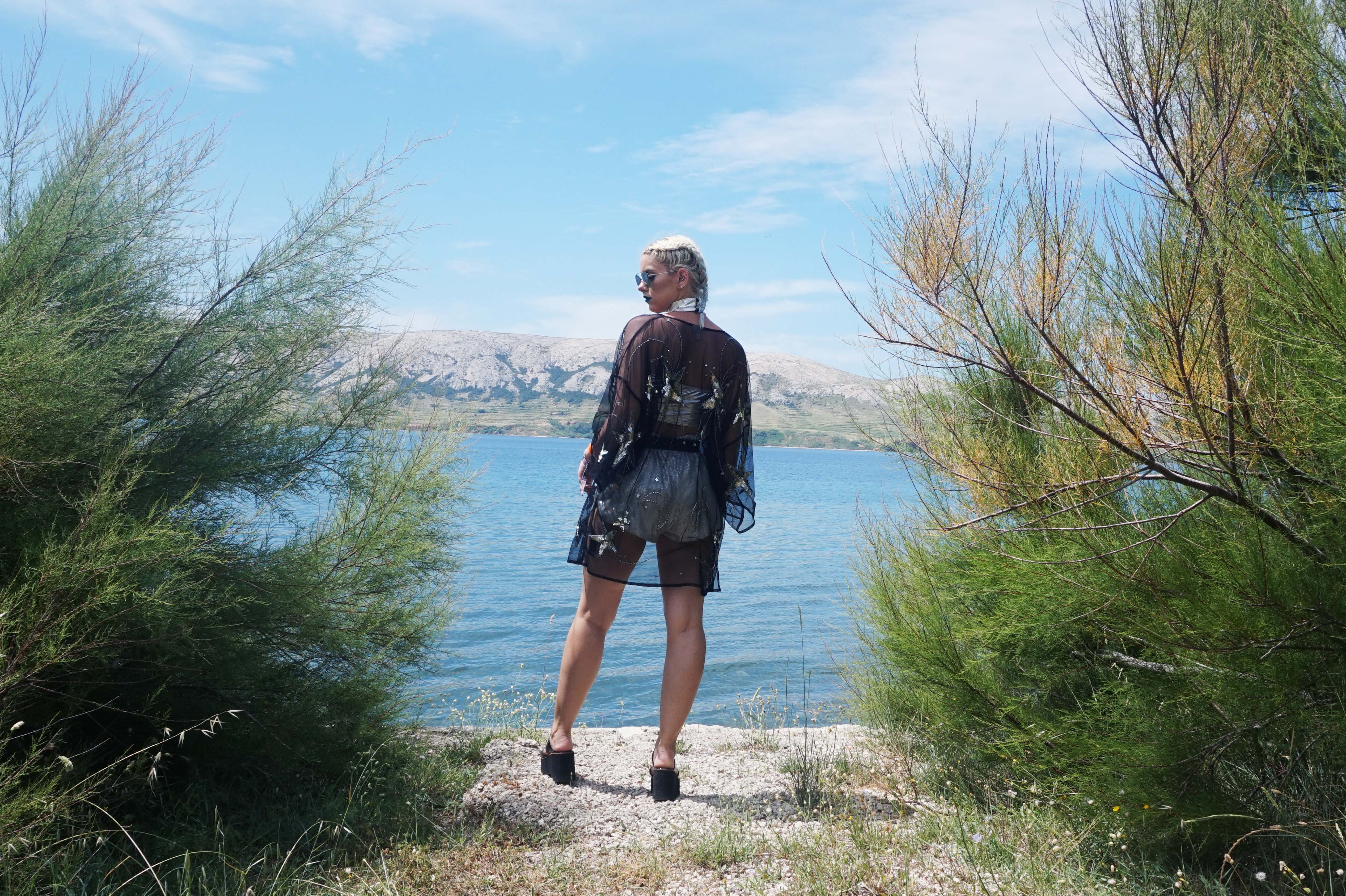 sophie hannah richardson wearing all silver by the sea