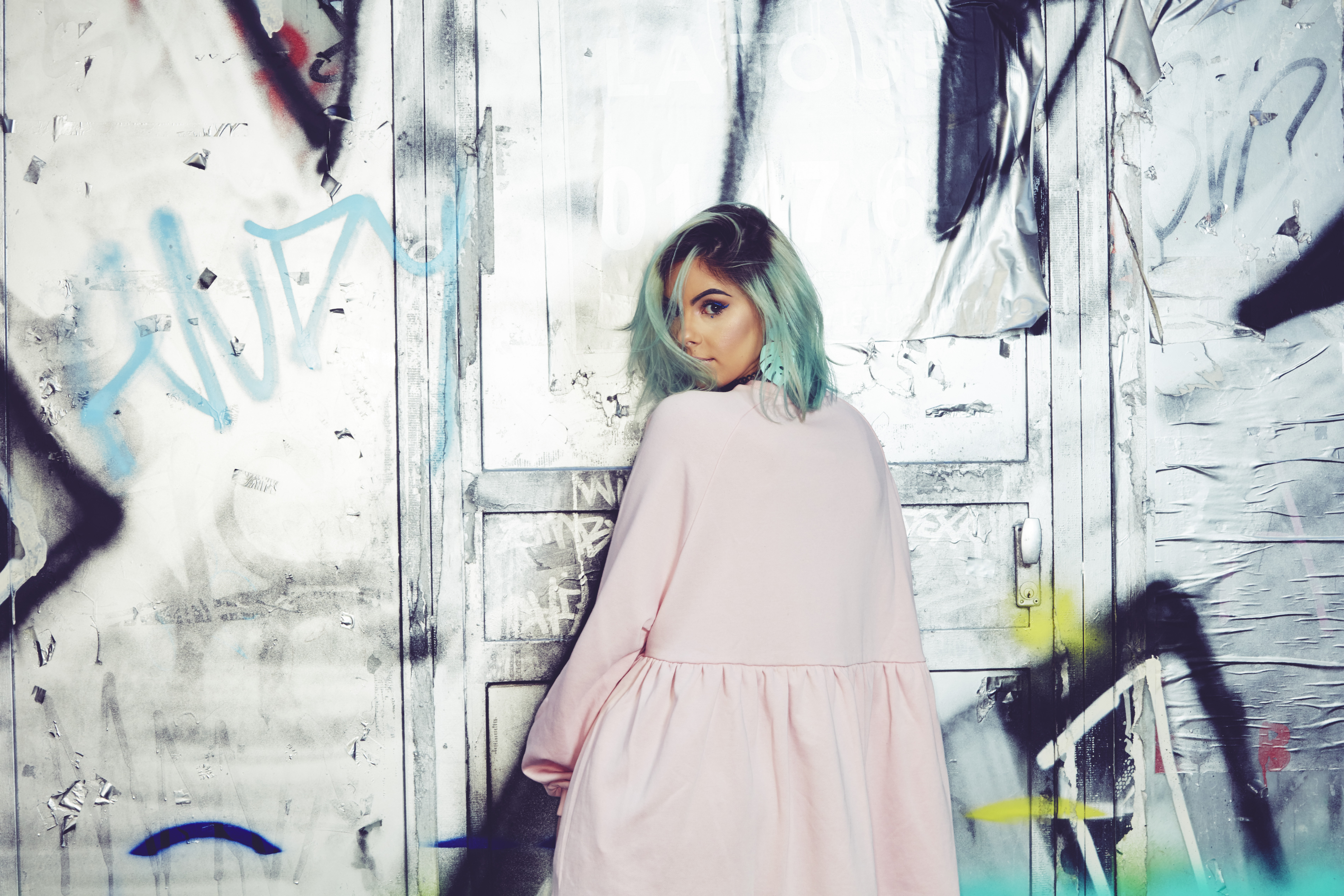 sophie hannah richardson with green hair