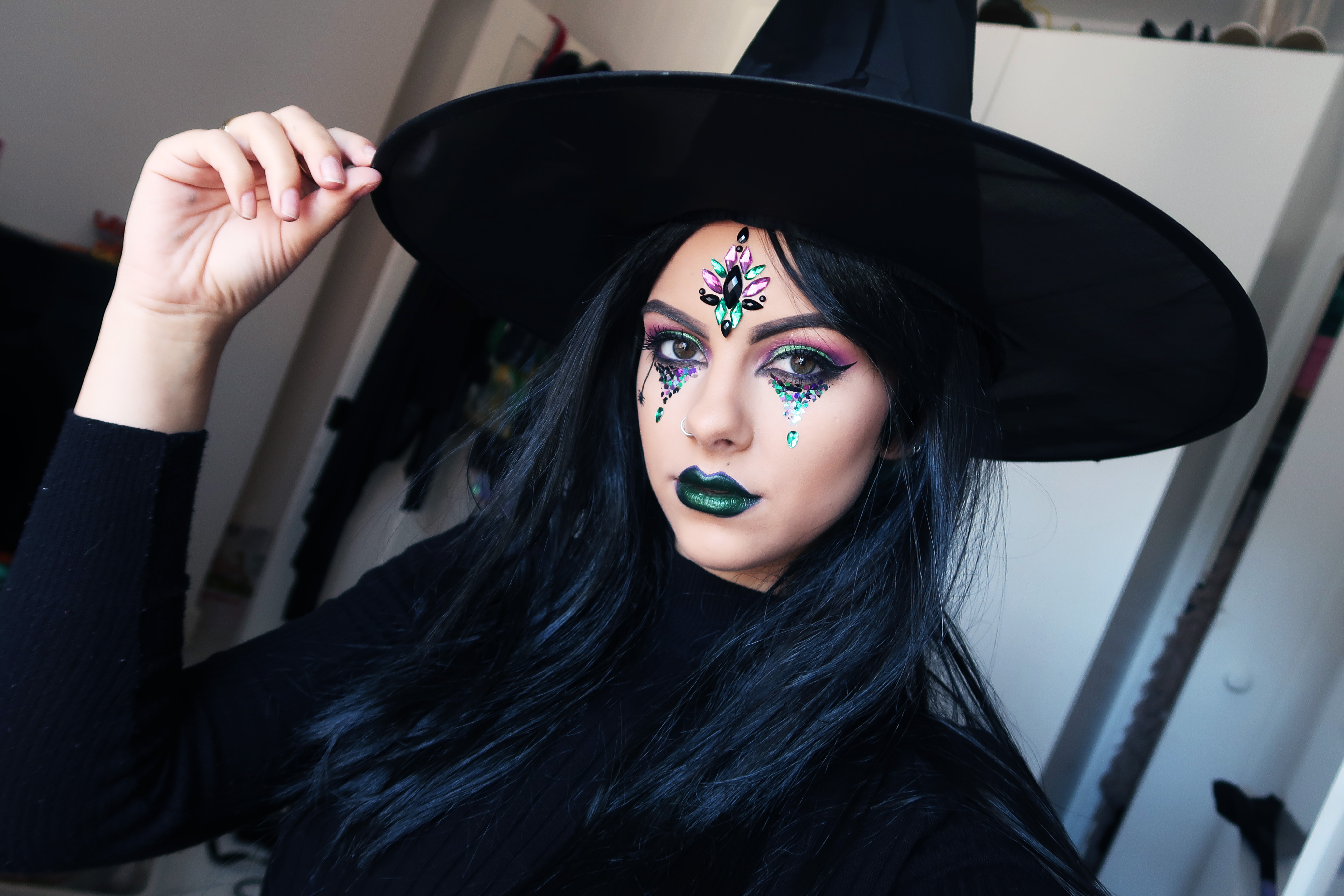 easy witch halloween makeup
