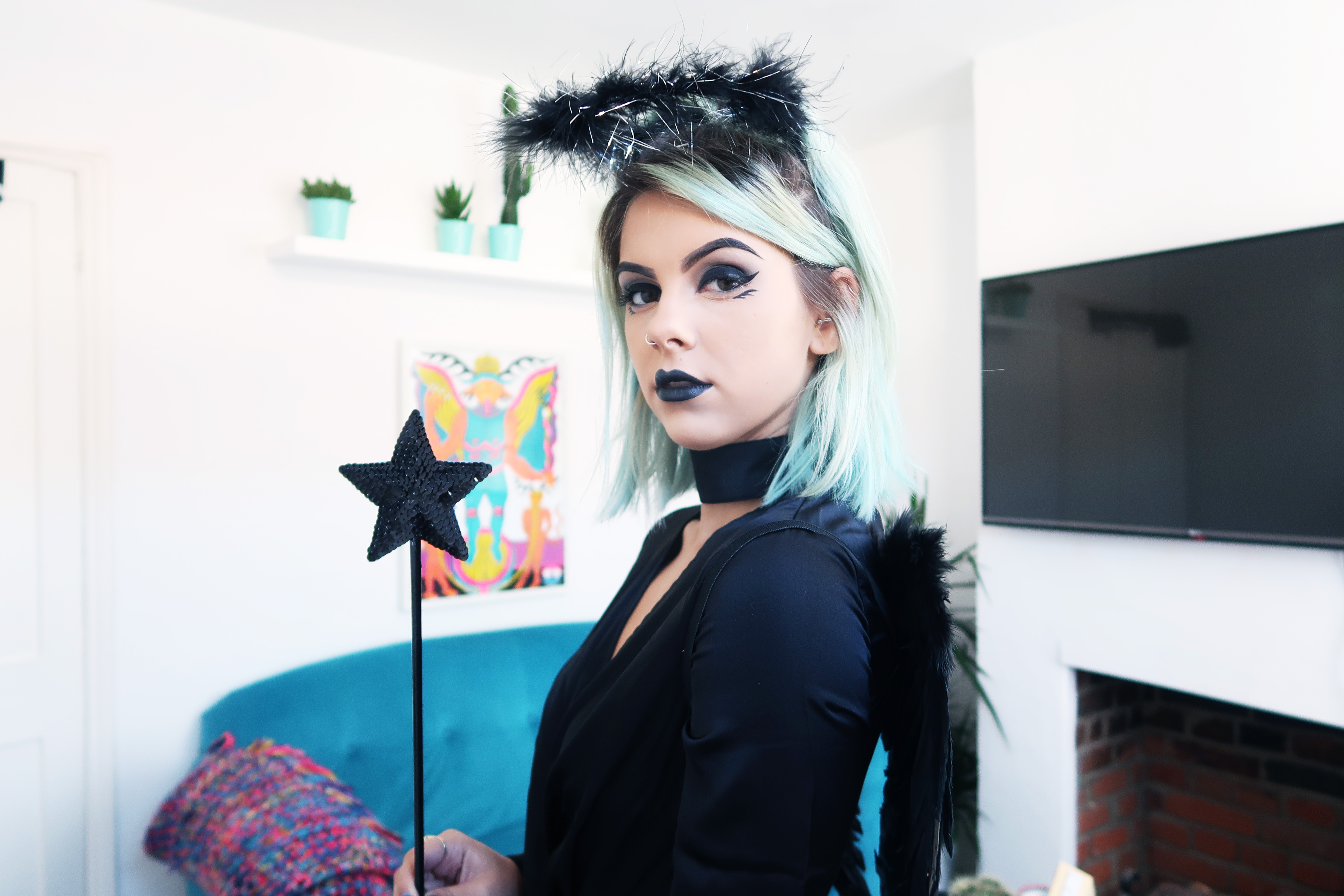 black lipstick halloween makeup