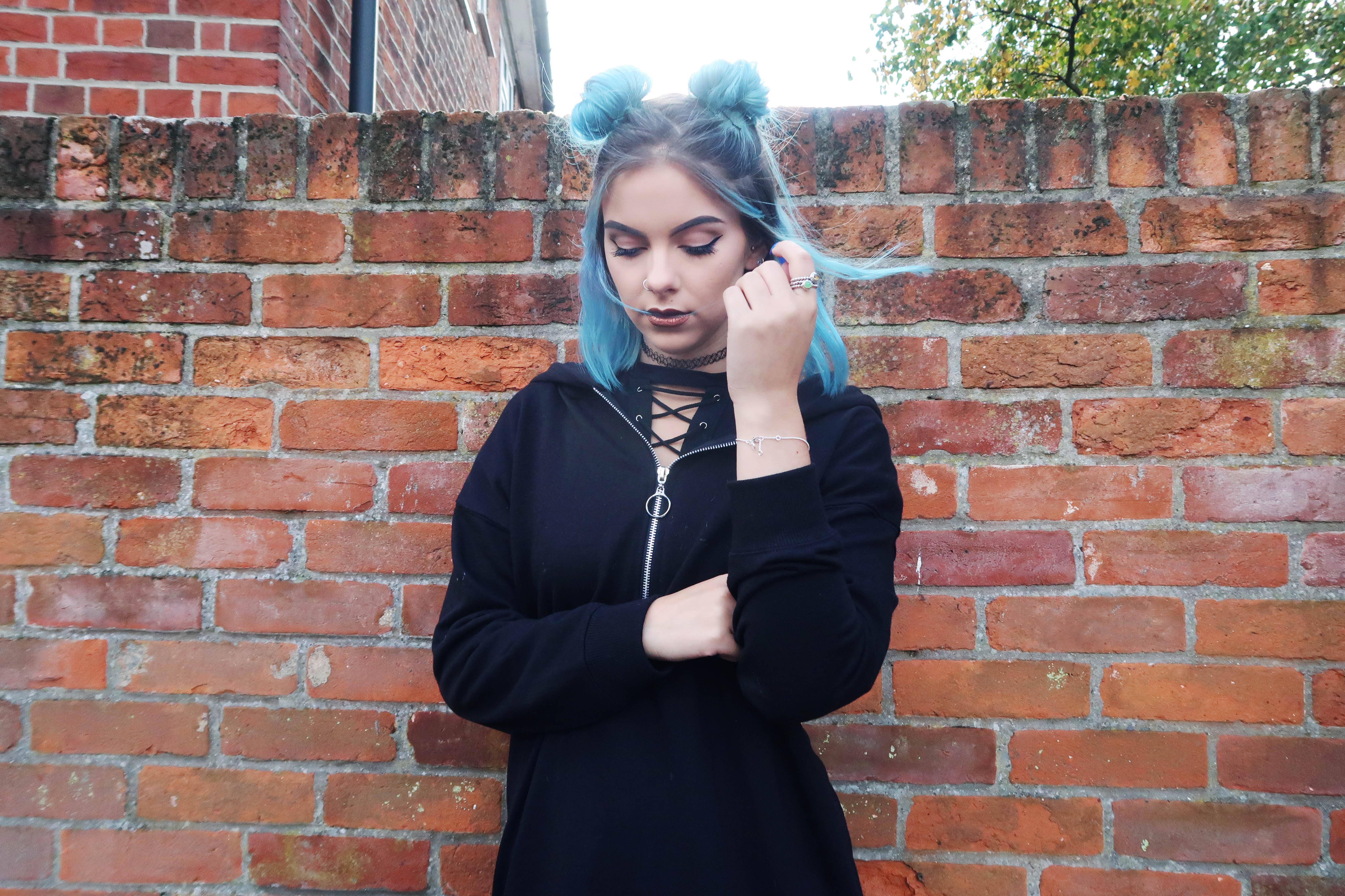 sophie hannah richardson with blue hair space buns