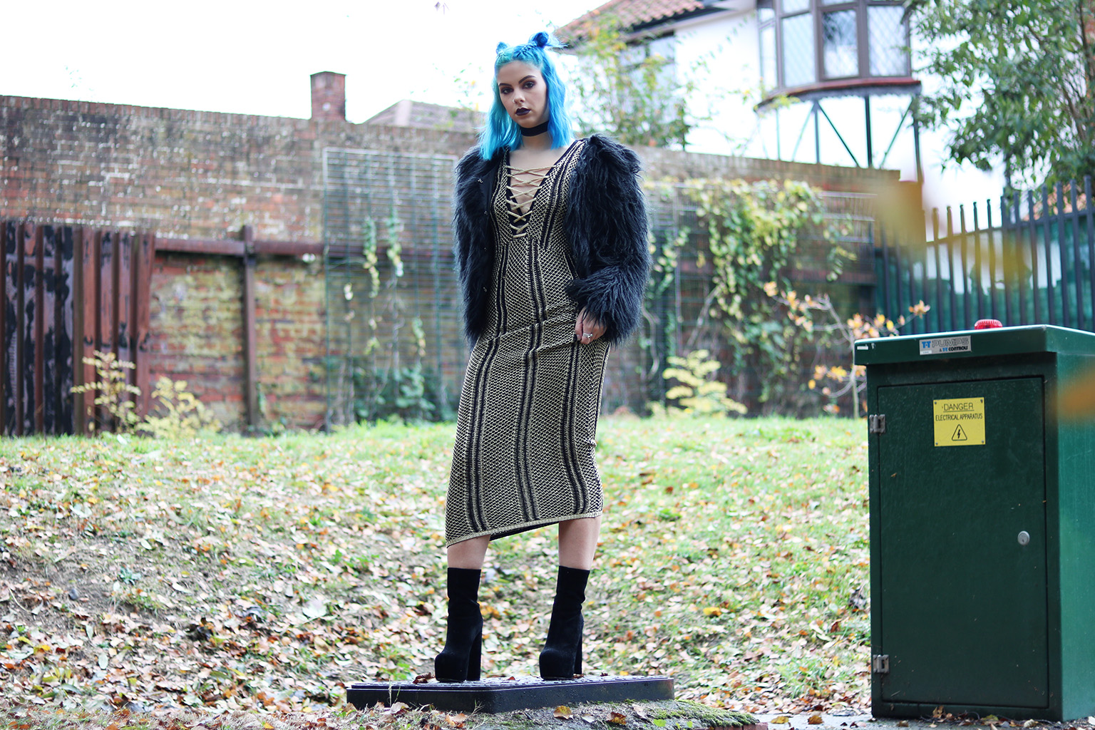 sophie hannah richardson wearing prettylittlething party dress