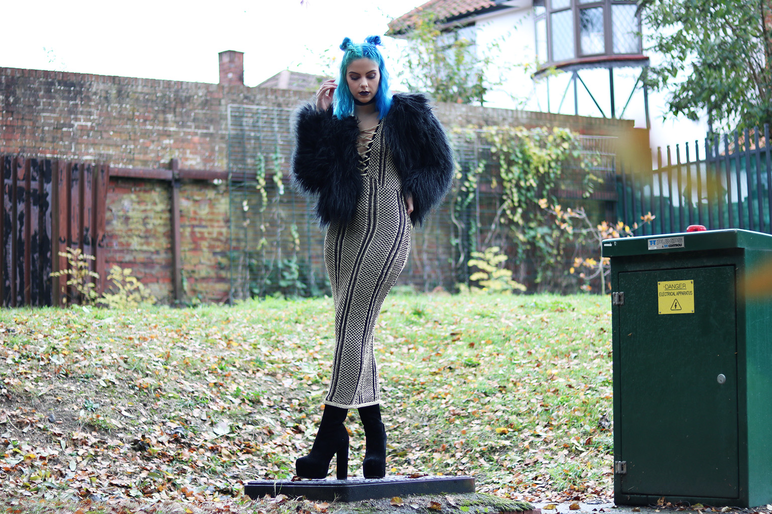 sophie hannah richardson wearing prettylittlething party dress