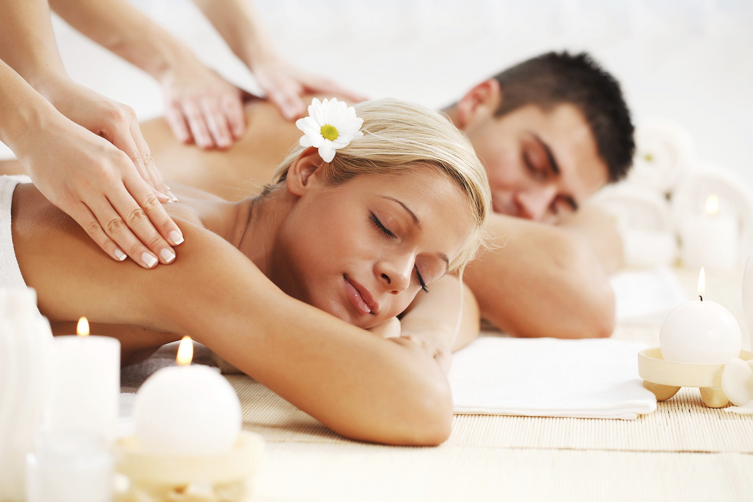 spa day couple massage