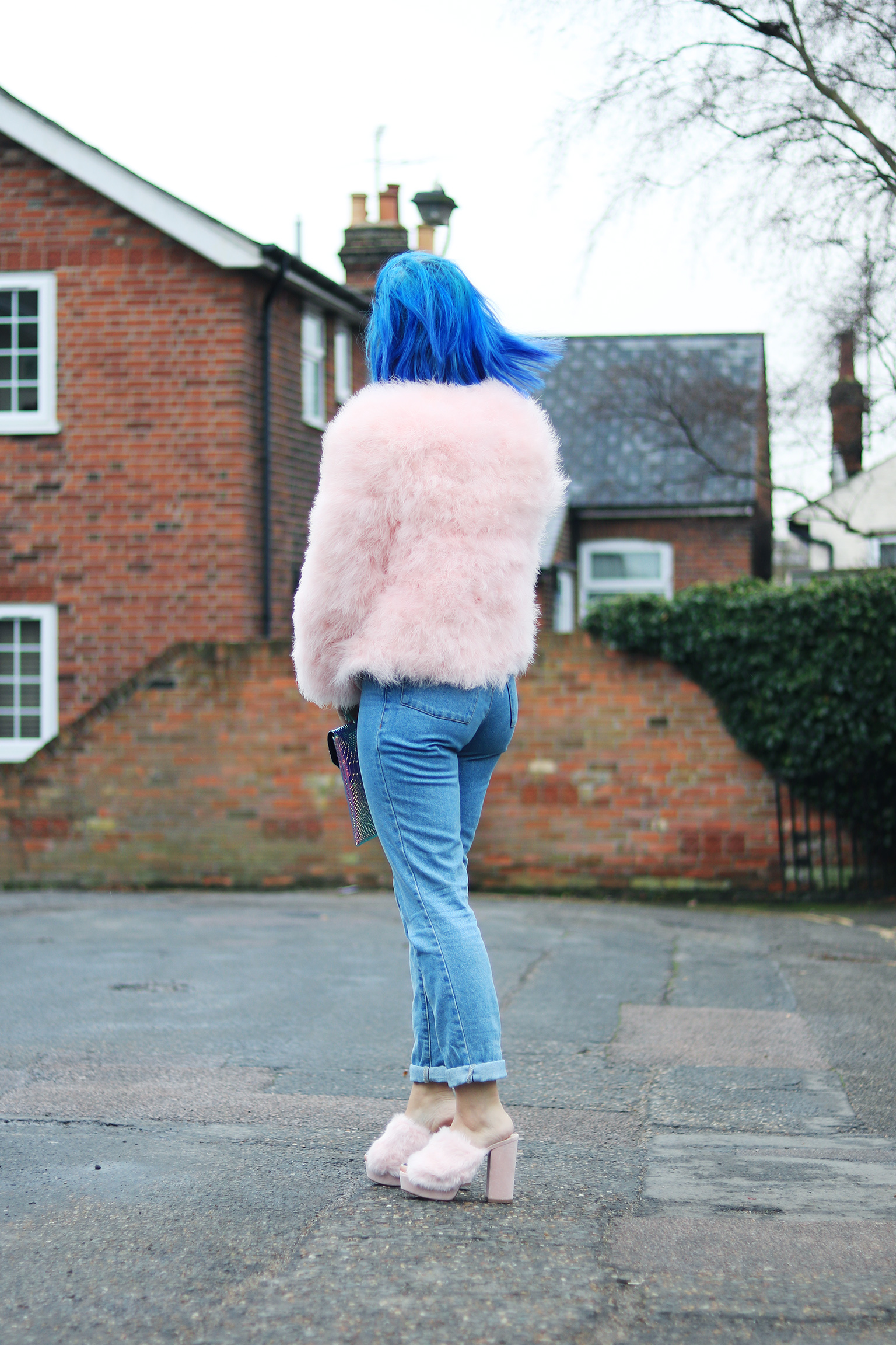 sophie hannah richardson wearing pink