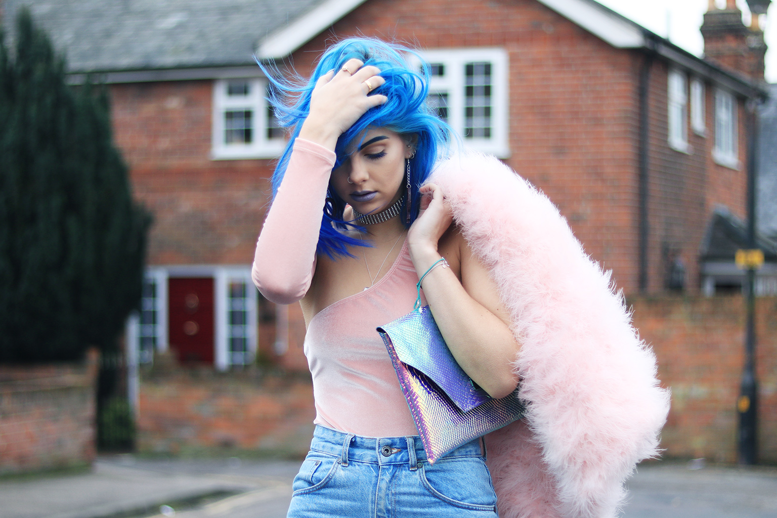 sophie hannah richardson wearing pink