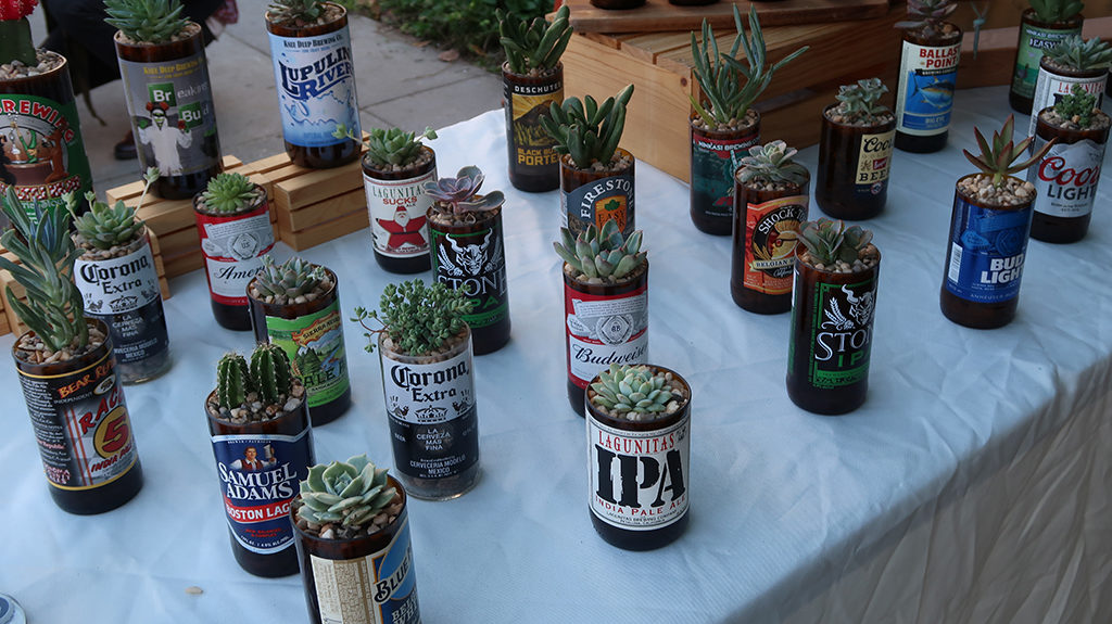 things to do in LA fairfax flea market