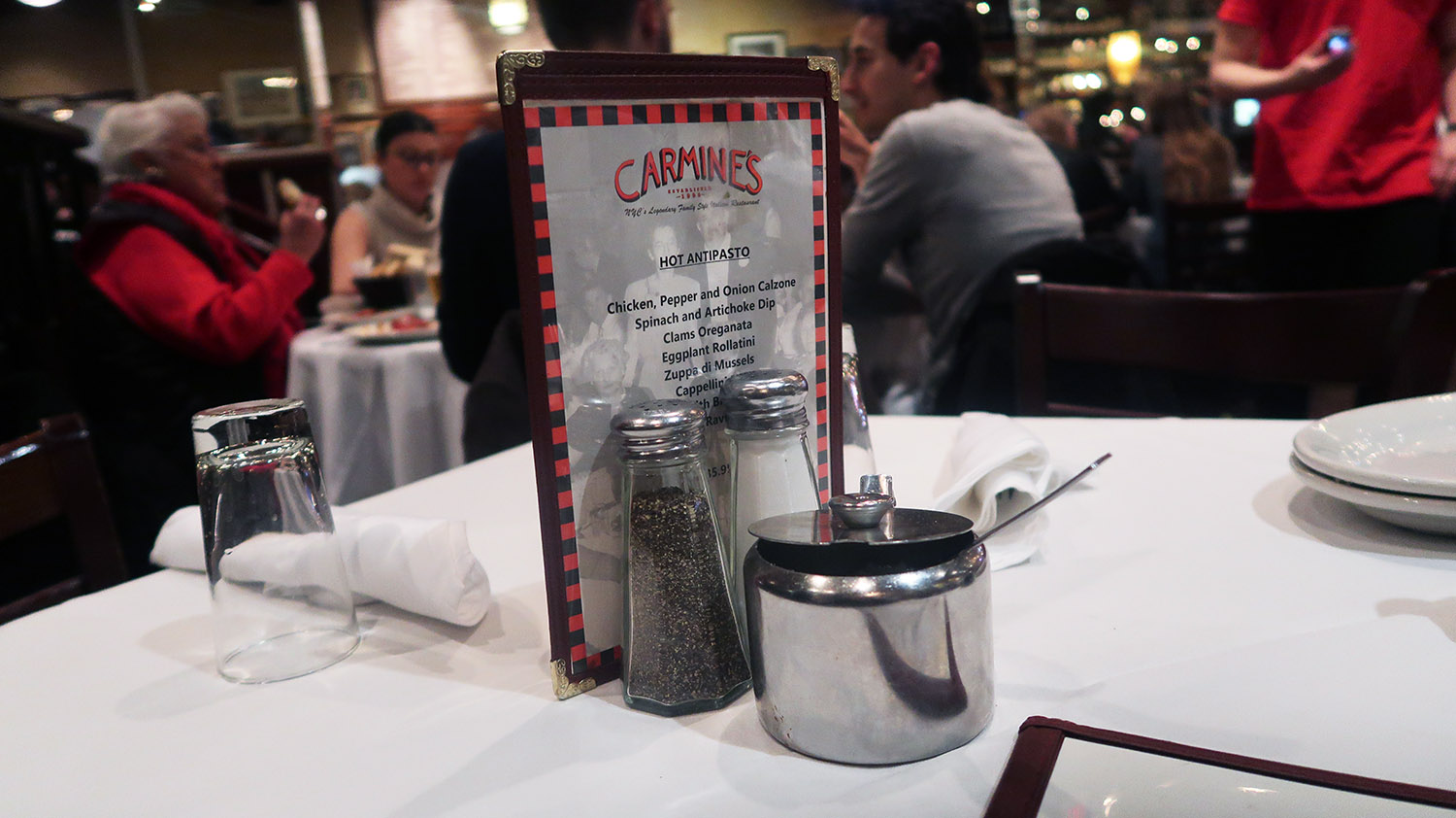 places to eat in nyc carmines times square