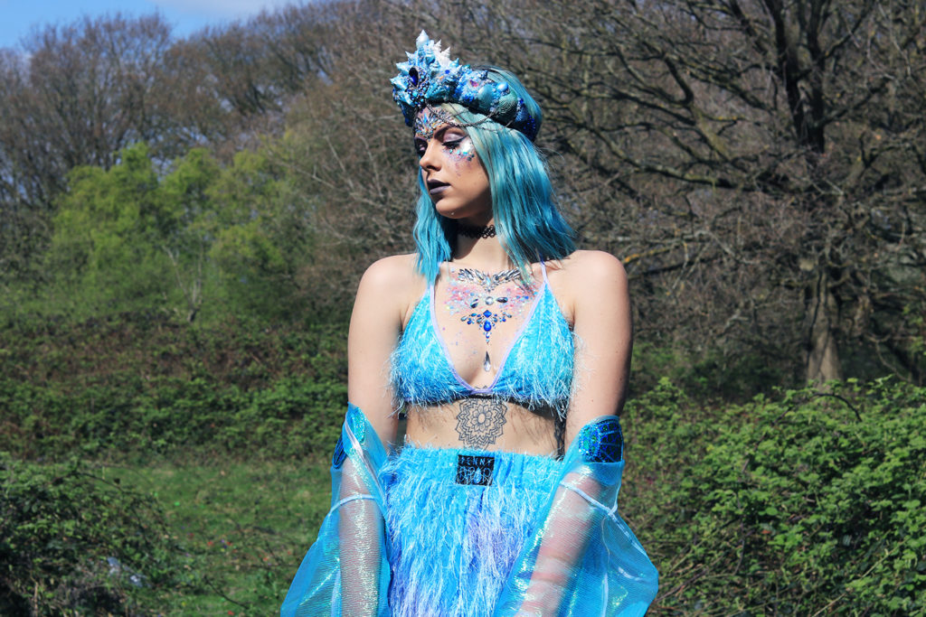 sophie hannah richardson festival outfit ideas