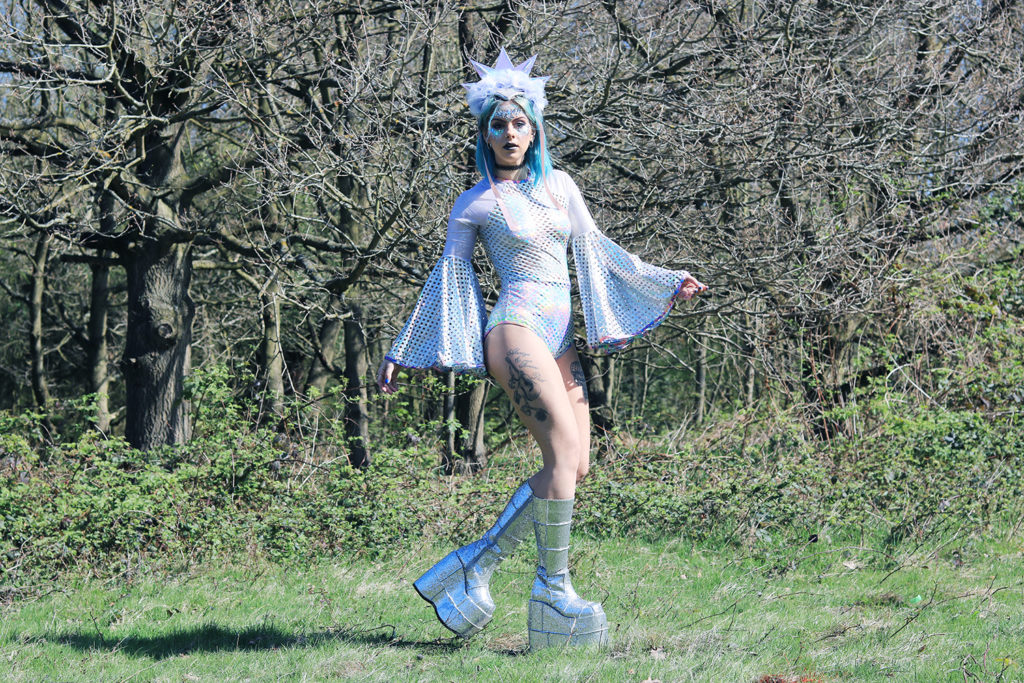 sophie hannah richardson festival outfit ideas